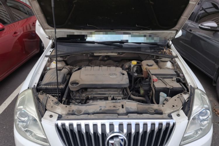 Used Buick Excelle 2013 1.5L Automatic Classic Model Engine Bay