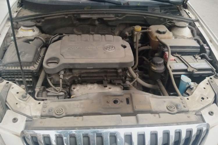 Used Buick Excelle 2013 1.5L Automatic Classic Model Engine Bay