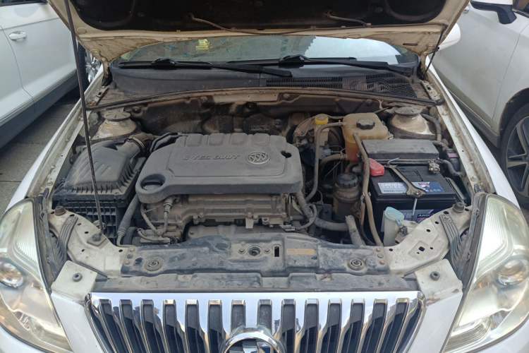 Used Buick Excelle 2013 1.5L Automatic Classic Model Engine Bay