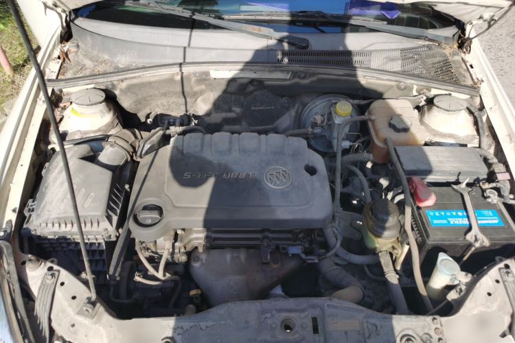 Used Buick Excelle 2013 1.5L Automatic Luxury Model Engine Bay