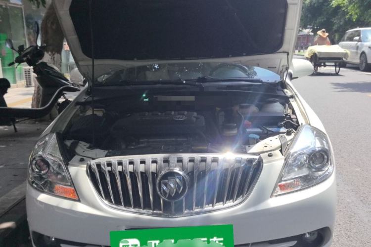 Used Buick Excelle 2013 1.5L Manual Luxury Model Engine Bay
