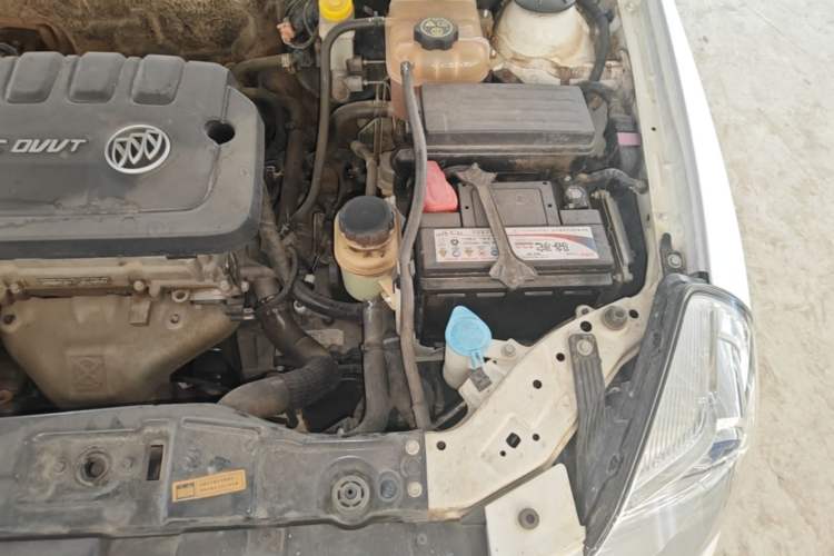 Used Buick Excelle 2013 1.5L Automatic Classic Model Engine Bay Left