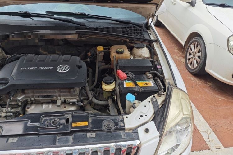 Used Buick Excelle 2013 1.5L Automatic Classic Model Engine Bay Left