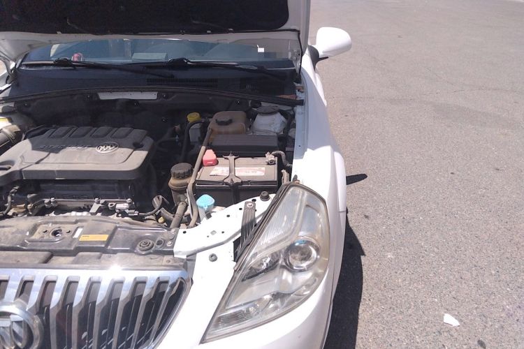 Used Buick Excelle 2013 1.5L Automatic Classic Model Engine Bay Left