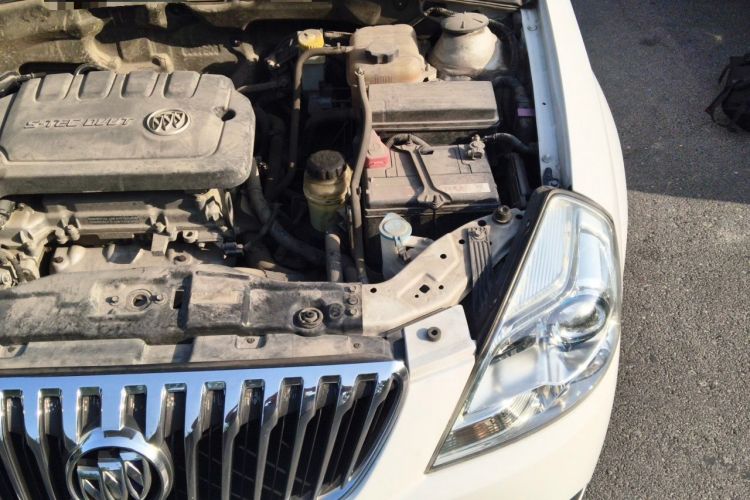 Used Buick Excelle 2013 1.5L Automatic Classic Model Engine Bay Left