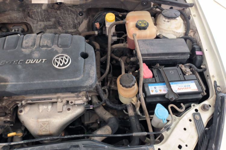 Used Buick Excelle 2013 1.5L Automatic Classic Model Engine Bay Left