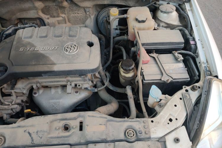 Used Buick Excelle 2013 1.5L Manual Luxury Model Engine Bay Left