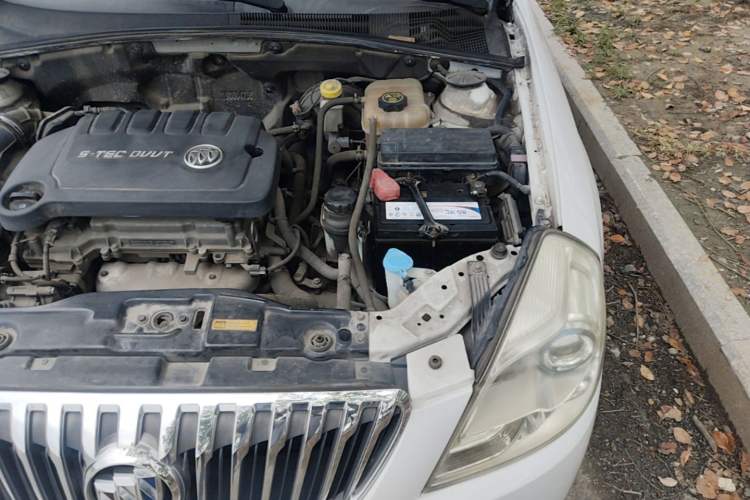 Used Buick Excelle 2013 1.5L Automatic Classic Model Engine Bay Left