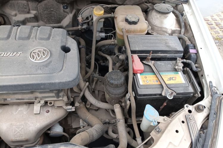 Used Buick Excelle 2013 1.5L Automatic Classic Model Engine Bay Left
