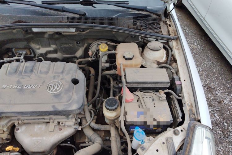 Used Buick Excelle 2013 1.5L Automatic Classic Model Engine Bay Left
