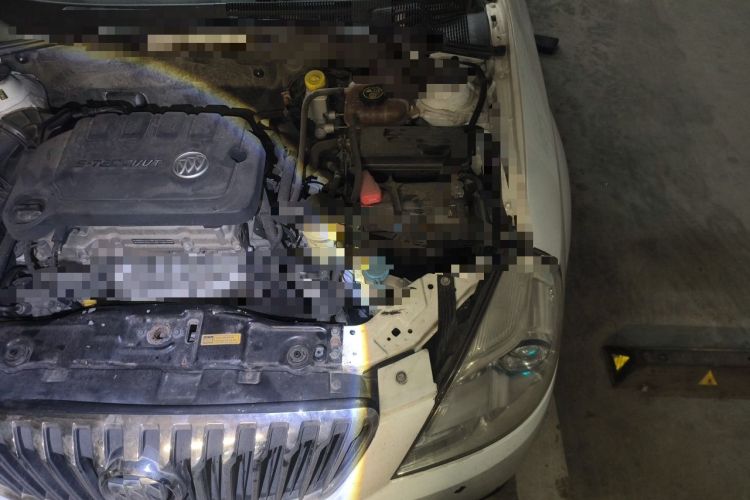 Used Buick Excelle 2013 1.5L Automatic Classic Model Engine Bay Left