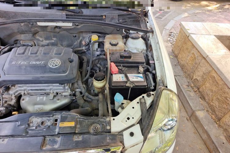 Used Buick Excelle 2013 1.5L Automatic Luxury Model Engine Bay Left