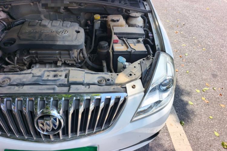 Used Buick Excelle 2013 1.5L Automatic Classic Model Engine Bay Left
