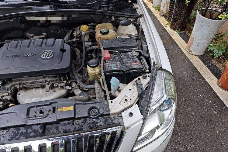 Used Buick Excelle 2013 1.5L Automatic Classic Model Engine Bay Left