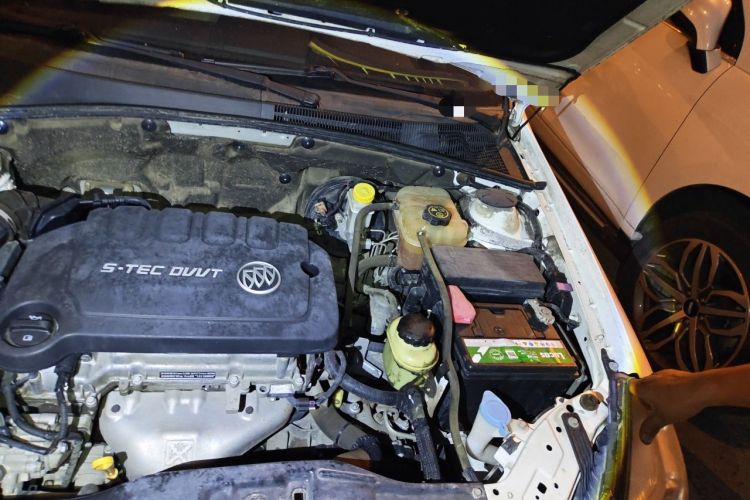 Used Buick Excelle 2013 1.5L Automatic Classic Model Engine Bay Left