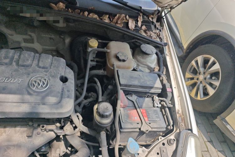 Used Buick Excelle 2013 1.5L Manual Luxury Model Engine Bay Left