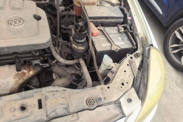 Used Buick Excelle 2013 1.5L Automatic Classic Model Engine Bay Left