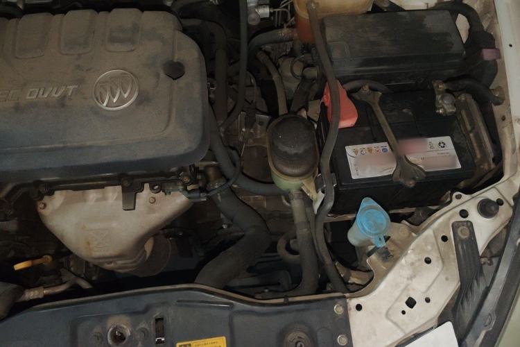 Used Buick Excelle 2013 1.5L Automatic Classic Model Engine Bay Left