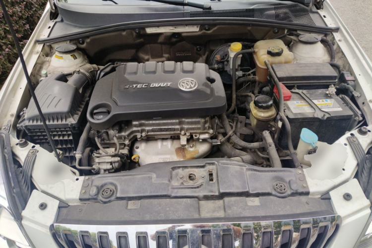 Used Buick Excelle 2013 1.5L Automatic Classic Model Engine Bay
