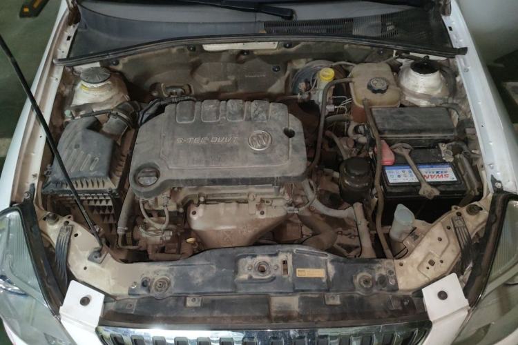 Used Buick Excelle 2013 1.5L Automatic Luxury Model Engine Bay