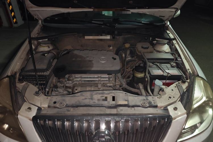 Used Buick Excelle 2013 1.5L Manual Classic Model Engine Bay