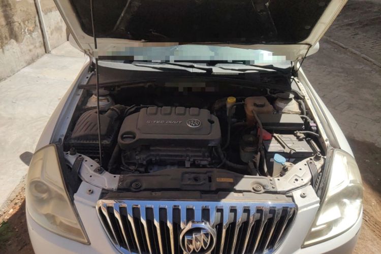 Used Buick Excelle 2013 1.5L Automatic Classic Model Engine Bay