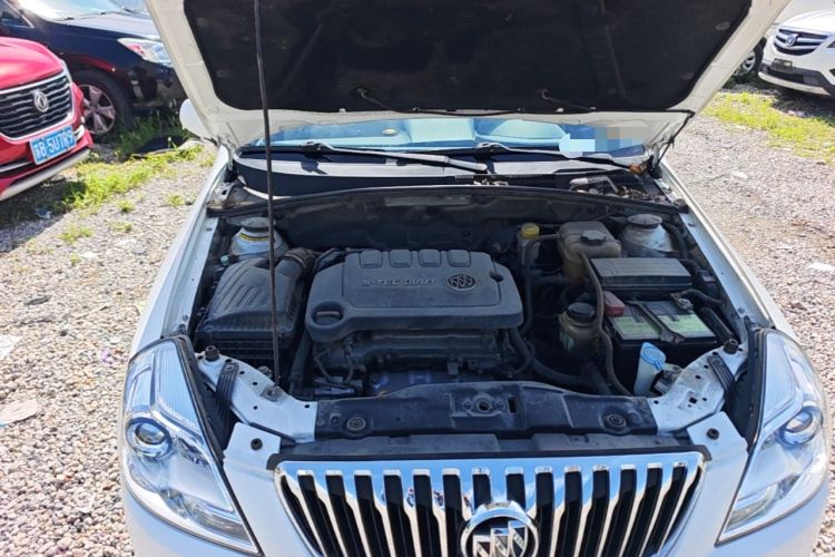 Used Buick Excelle 2013 1.5L Automatic Classic Model Engine Bay Right