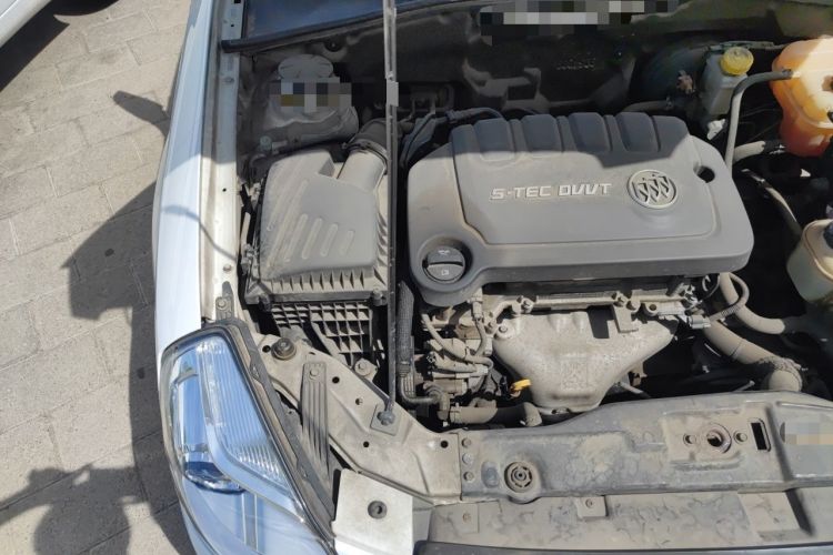 Used Buick Excelle 2013 1.5L Automatic Classic Model Engine Bay Right