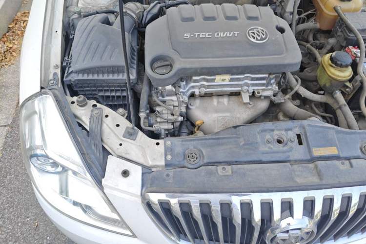 Used Buick Excelle 2013 1.5L Automatic Classic Model Engine Bay Right
