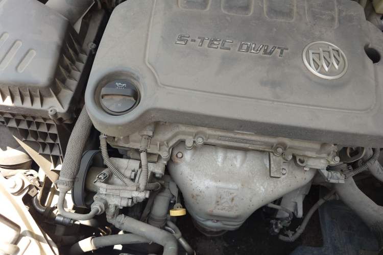 Used Buick Excelle 2013 1.5L Manual Luxury Model Engine Bay Right