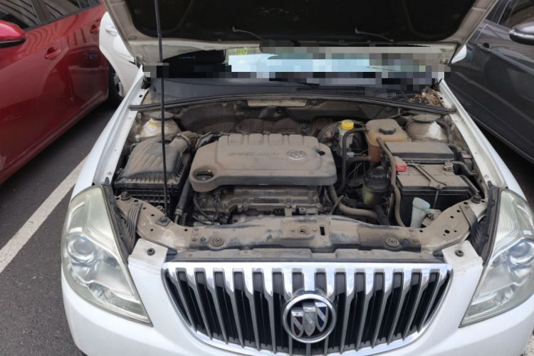 Used Buick Excelle 2013 1.5L Automatic Classic Model Engine Bay Right