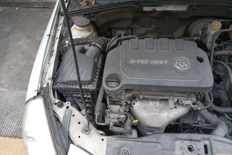 Used Buick Excelle 2013 1.5L Automatic Classic Model Engine Bay Right