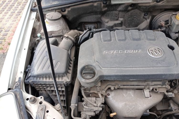 Used Buick Excelle 2013 1.5L Automatic Classic Model Engine Bay Right