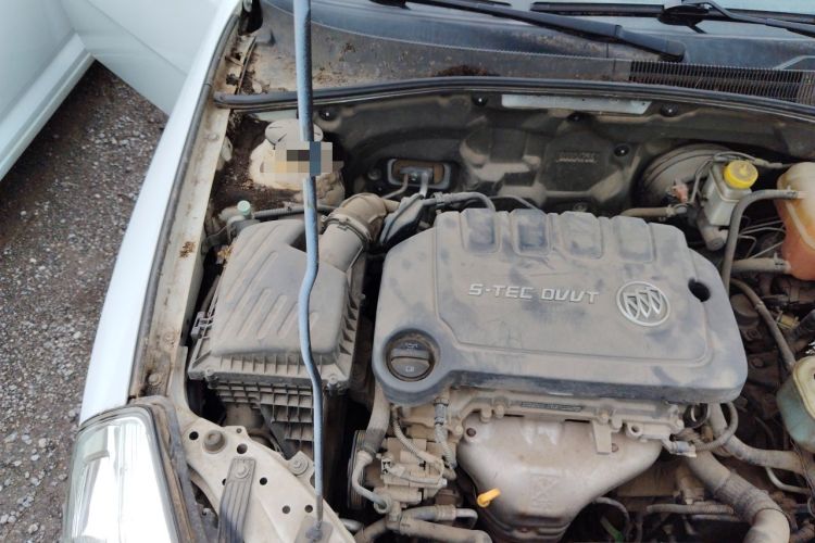 Used Buick Excelle 2013 1.5L Automatic Classic Model Engine Bay Right