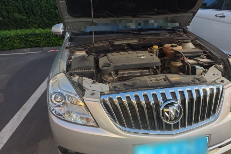 Used Buick Excelle 2013 1.5L Automatic Luxury Model Engine Bay Right