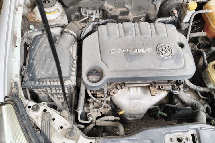 Used Buick Excelle 2013 1.5L Automatic Classic Model Engine Bay Right