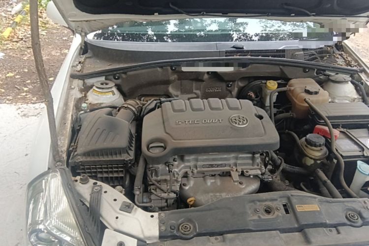 Used Buick Excelle 2013 1.5L Automatic Luxury Model Engine Bay Right