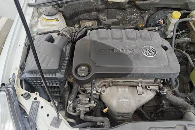 Used Buick Excelle 2013 1.5L Automatic Classic Model Engine Bay Right