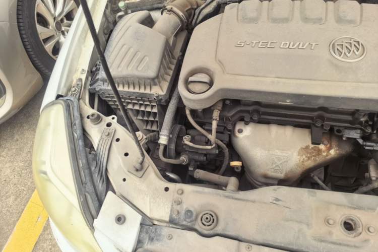 Used Buick Excelle 2013 1.5L Automatic Classic Model Engine Bay Right