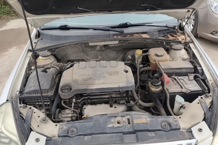 Used Buick Excelle 2013 1.5L Automatic Classic Model Engine Bay