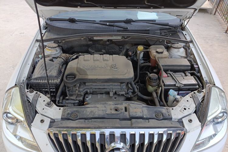Used Buick Excelle 2013 1.5L Automatic Classic Model Engine Bay