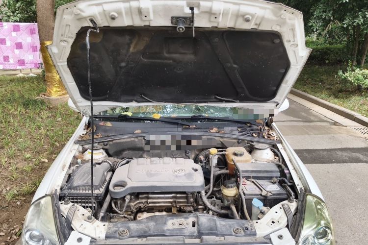 Used Buick Excelle 2013 1.5L Automatic Classic Model Engine Bay