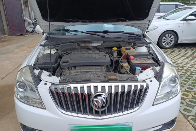 Used Buick Excelle 2013 1.5L Manual Classic Model Engine Bay