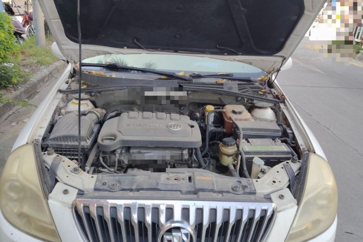 Used Buick Excelle 2013 1.5L Automatic Classic Model Engine Bay
