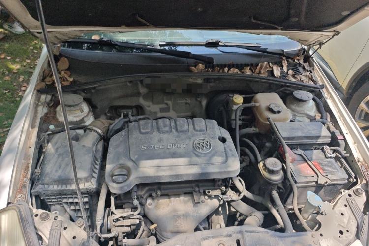 Used Buick Excelle 2013 1.5L Manual Luxury Model Engine Bay