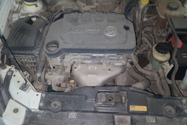 Used Buick Excelle 2013 1.5L Manual Classic Model Engine Bay
