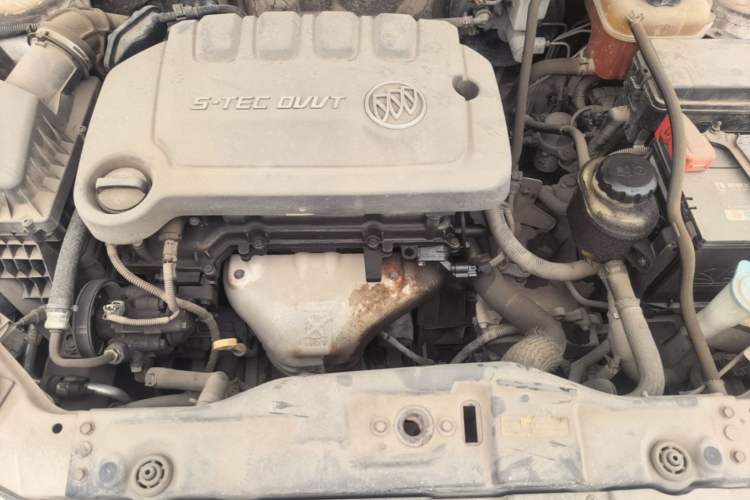 Used Buick Excelle 2013 1.5L Automatic Classic Model Engine Bay