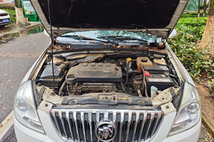 Used Buick Excelle 2013 1.5L Automatic Classic Model Engine Bay