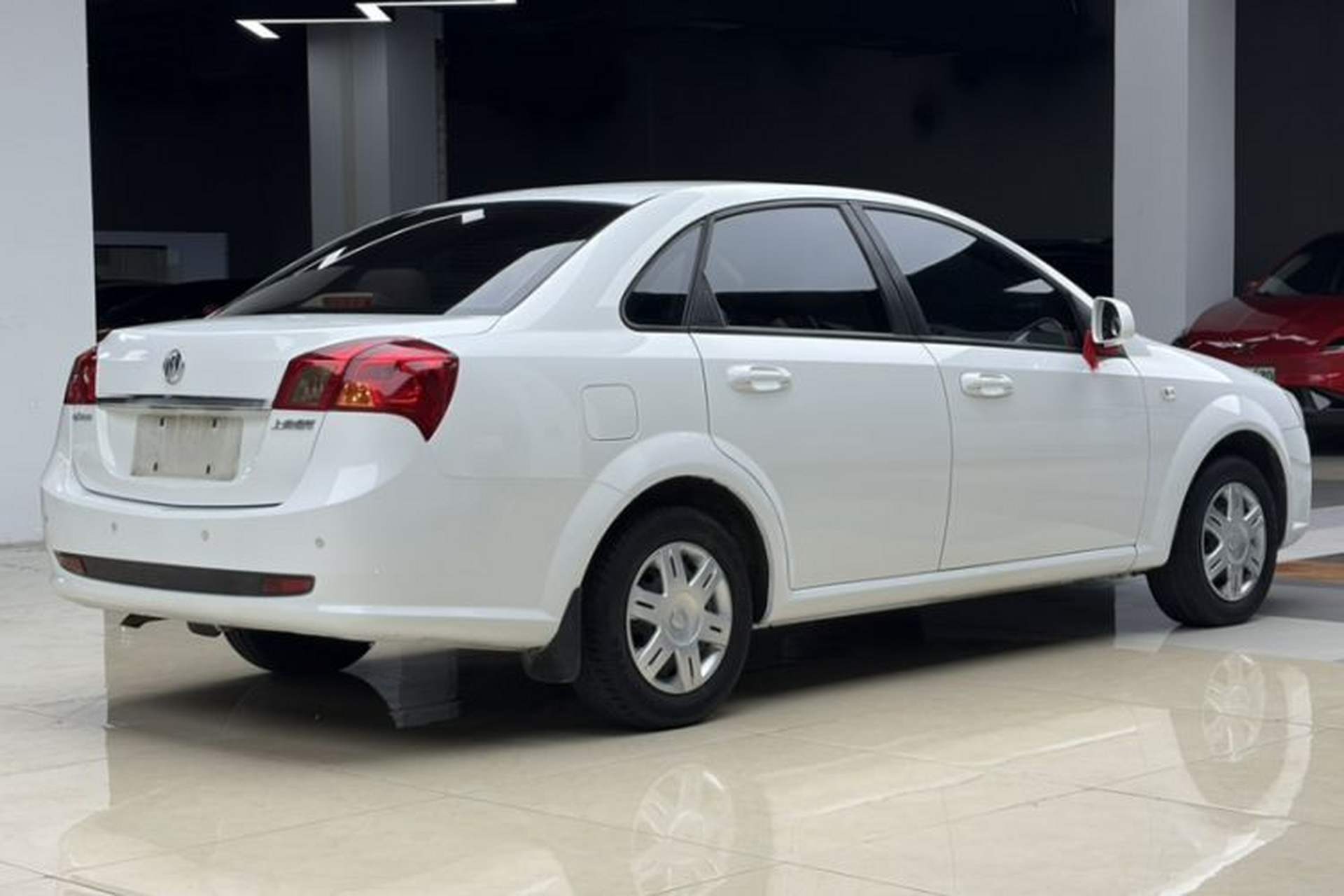 Used Buick Excelle 2013 1.5L Manual Classic Model Exterior 2