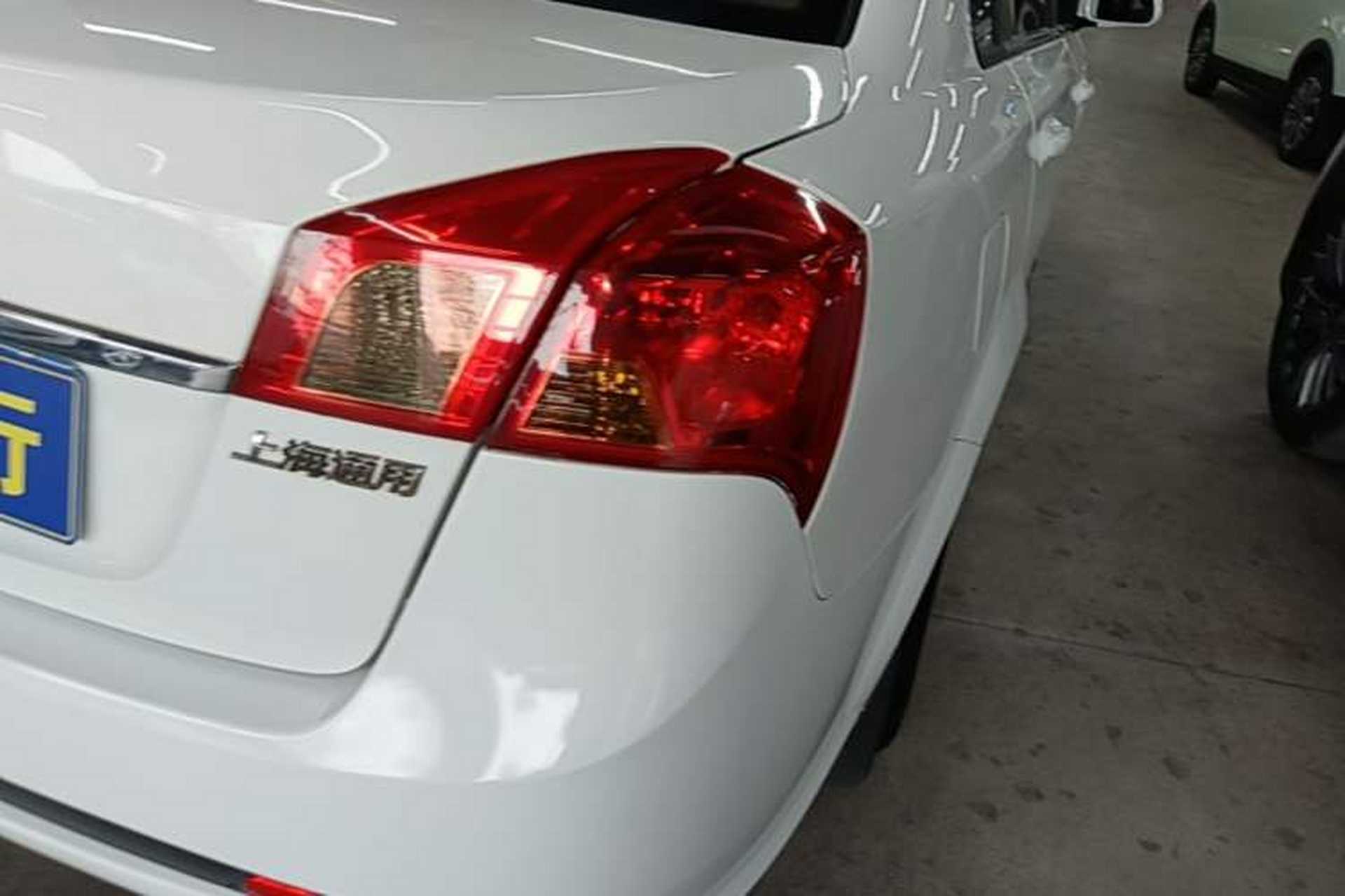 Used Buick Excelle 2013 1.5L Automatic Classic Model Exterior 3